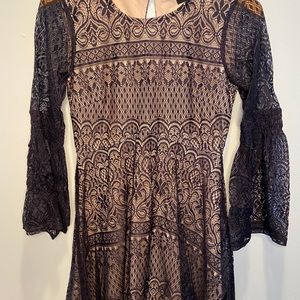 Juniors navy lace dress